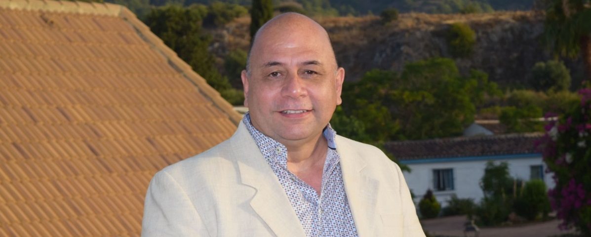 El doctor Eduardo González Coeto es experto en biorresonancia quántica